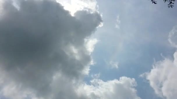 Wolken Und Sonne Zeitraffer — Stockvideo