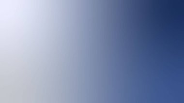 Ürün Sanatı, Sosyal Medya, Afişler, Posterler, İş Kartları, Web siteleri, Broşürler, Göz Algılayıcı Duvarlar ve Dijital Ekranlar için soyut Soğuk hava eğilimli arka plan. Tasarım oyununuzu soğuk gradyanların zamansız cazibesiyle yükseltin.