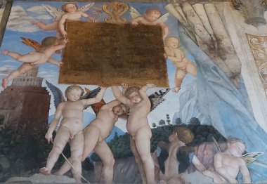 Mantua, İtalya - 6 Kasım 2022: Mantua 'daki Palazzo Ducale' ye yerleştirilen San Giorgio kalesinde Camera degli Sposi 'deki Gonzaga ailesi.