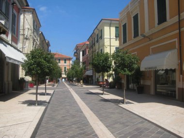 Riviera di Ponente, Liguria, İtalya, 19 Temmuz 2009: Diano Marina sahil beldesinin yaz görüntüleri.