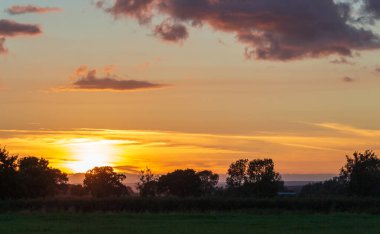 Yorkshire Peyzajı üzerinde gün batımı