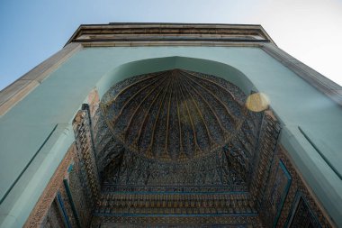 Yeşil Mezar manzaralı. Yeşil Mezar -Yesil Türbe- beşinci Osmanlı Sultanının mozolesidir. Yüksek kalite fotoğraf