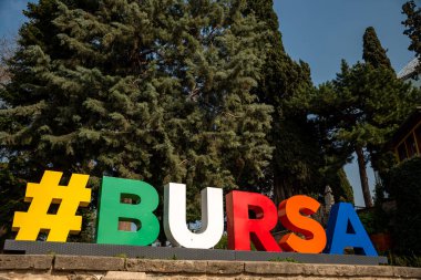 Bursa 'daki UNESCO Yeşil Mezar sahasında turistler için Bursa anıtı. Yüksek kalite fotoğraf