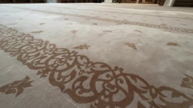  Bursa 'daki bir Osmanlı anıtı olan Ulu Camii, Bursa Ulu Camii' nin iç manzarası ve klasik Osmanlı mimarisi