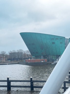 Nemo Bilim Müzesi, Amsterdam, Çocuk Bilim Eğitim Müzesi. Yüksek kalite fotoğraf