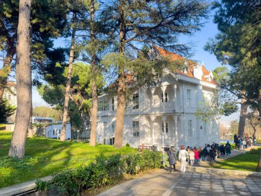 Bursa Atatürk Müzesi, Bursa Atatürk Müzesi Türkiye Cumhuriyeti 'nin kurucusunun Bursa ziyareti sırasında kaldığı tarihi bir konaktır.. 
