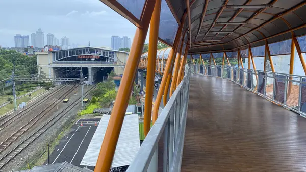 Barselona 'daki köprünün manzarası