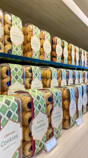 Bir mağazadaki farklı baharatlar