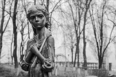 Kyiv, Ukrayna Anıtı 1932-1933 yılları arasında Ukrayna 'da yaşanan büyük çaplı katliamın kurbanları