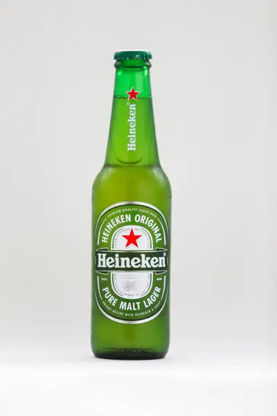 Frossen Glasflaske Heineken - Stock-foto