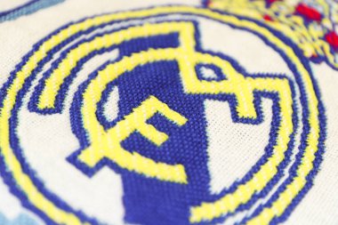 Kumaş üzerine gerçek Madrid amblemi 
