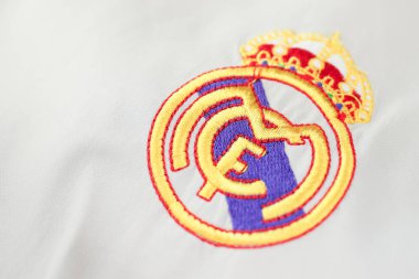 Kumaş üzerine gerçek Madrid amblemi 