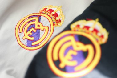 Kumaş üzerine gerçek Madrid amblemi 