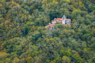 Ayık Lugo Galiçya 'nın Ribeira Sacra' sındaki Santa Cristina Manastırı.