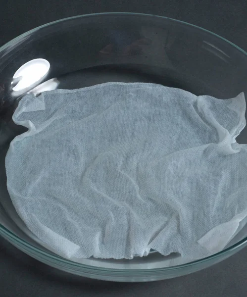 mascarilla comprimida color transparente con agua para spa 