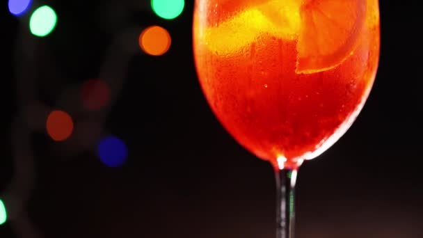 Aperol Spritz Cocktail Con Arance Ghiaccio Vetro Aperol Spritz Cocktail — Video Stock