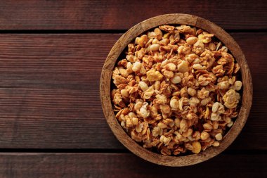 Tahta Tahta Tahta Tahtalar 'da Nutty Granola çerezi. Üst Görünüm