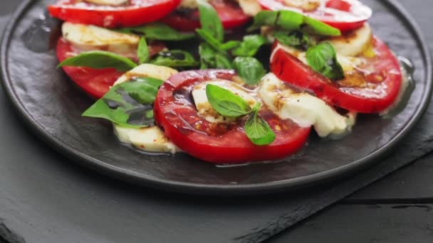 Caprese Salad Dark Background Fresh Delicious Italian Caprese Salad Basil — Stock Video