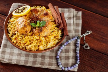 Hint Dili Tavuk Biryani ile Basmati Rice, Popüler Hint ve Pakistan Yemekleri