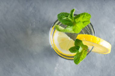 Yaz için Doğal İçindekilerle Ev Yapımı Limonata, Boşluğu Kopyala