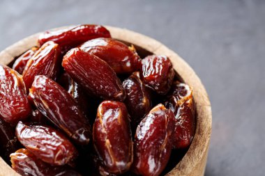 Kırsal Ahşap Kase, Ramazan ve Orta Doğu Mutfağında Kurutulmuş Organik Tarihler