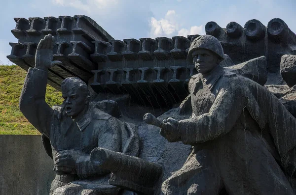 Kiev-Ukrayna 'da 2. Dünya Savaşı anıtı. 2015 'te çekilmiş.