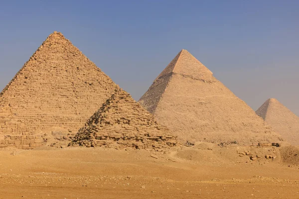 Kahire Yakınlarında Gizeh Piramitleri Mısır — Stok fotoğraf