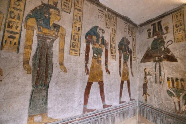 Подробности Вандализма Королей Луксоре Египет — стоковое фото