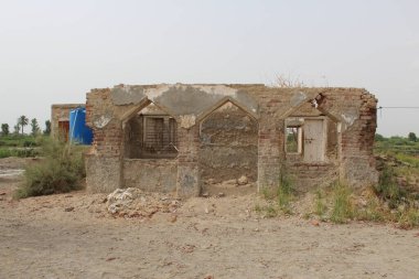 Mescid, okul ve köy yaşam tarzının inşası için farklı paydaşlarla topluluk toplantısı 