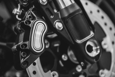 Chopper Motosiklet Kapatma Ön Tekerlek Fren Özel Kalifiye Siyah ve Beyaz Sanat