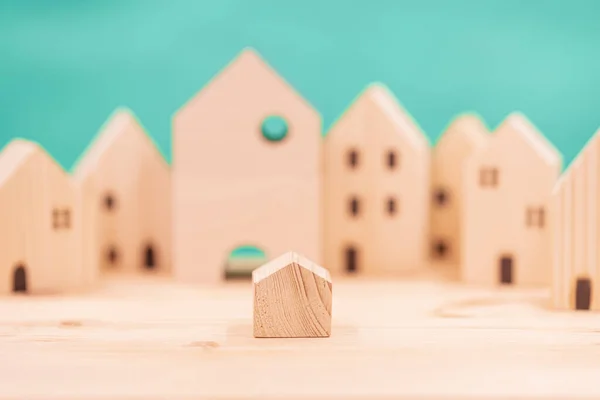 Small House Big City Concept Little Model Wooden Home Wood — Stock Photo, Image