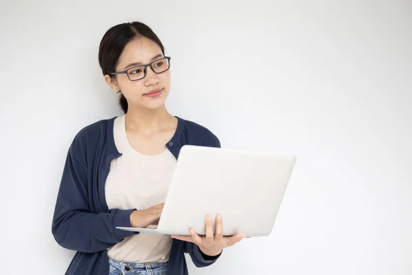 Asian Teen Girl Laptop Computer Standing White Wall Thinking Expression — Stock Photo, Image