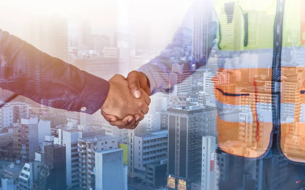 Bauingenieur Business Handshake Bauunternehmer Mit Investor Für Erfolgreiches Projekt Deal — Stockfoto