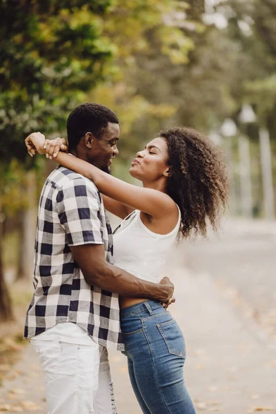 Encontro Casal Homem Mulher Dia Dos Namorados Africano Amante Preto — Fotografia de Stock