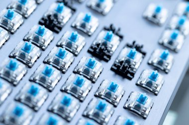 Bilgisayarı kapat PC klavye mekanik anahtarı temizleme veya anahtar tipini değiştirme tuşu altında