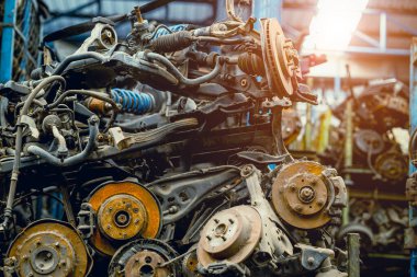 Satılık araba parçaları deposu geri dönüşüm için, araba eski tekerlek merkezi yedek parça hurdalıktan