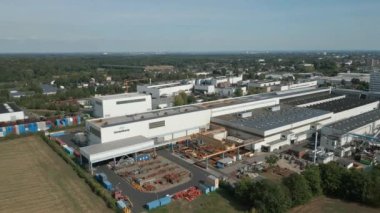 Krefeld, Kuzey Ren-Vestfalya 'daki Demir Döküm Fabrikası. SiempelkampFoundry, 320 tona kadar dökme demirden yapılmış el yapımı büyük döküm üretiminde uzmanlaşmıştır..