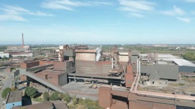 Duisburg, Kuzey Ren-Vestfalya 'daki ArcelorMittal Çelik Tel Fabrikası. Örneğin otomobil üreticilerine, otomotiv tedarik endüstrisine ve mühendislik şirketlerine.