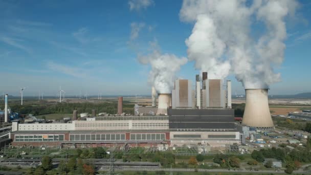 Luftaufnahme Des Vom Energiekonzern Rwe Betriebenen Braunkohlekraftwerks Weisweiler Die Drei — Stockvideo