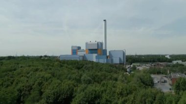 GMVA Niederrhein, Oberhausen şehrinde bulunan ve kamu-özel-ortaklığı (PPP) olarak faaliyet gösteren bir atık yakma tesisidir. 1972 yılında kurulmuş ve ticari atıklardan elektrik ve bölgesel ısınma üretiyor..