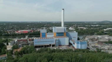 GMVA Niederrhein, Oberhausen şehrinde bulunan ve kamu-özel-ortaklığı (PPP) olarak faaliyet gösteren bir atık yakma tesisidir. 1972 yılında kurulmuş ve ticari atıklardan elektrik ve bölgesel ısınma üretiyor..