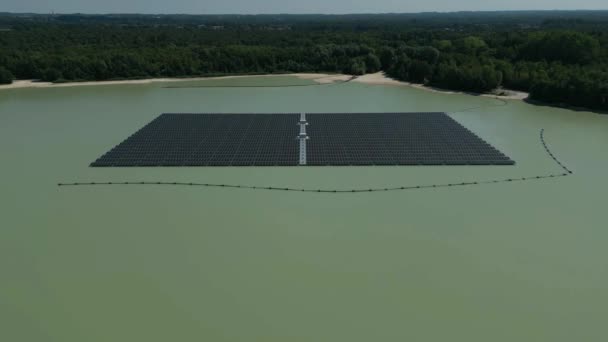 800 Paneles Solares Combinan Con Sistema Fotovoltaico Flotante Más Grande — Vídeos de Stock