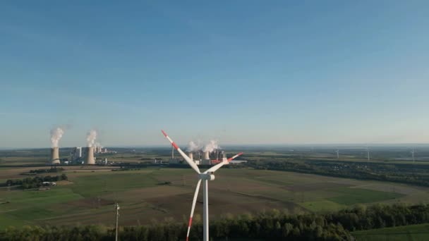 Windturbines Noordrijn Westfalen Met Kolengestookte Centrales Achtergrond — Stockvideo