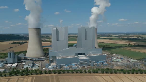 德国北莱茵 威斯特法伦州的褐煤发电厂Neurath的空中视图 这两个机组由Rwe能源公司运营 每个机组的装机容量为1100兆瓦 — 图库视频影像