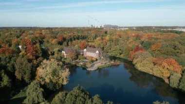 Wittringen Şatosu, Kuzey Ren-Vestfalya 'nın Gladbeck şehrinde demirli bir kaledir. Kökleri 13. yüzyıla dayanıyor..
