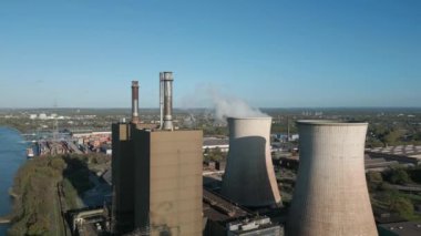 Duisburg 'da 320 megawatt' lık elektrik çıkışı (brüt) olan 2 üniteden oluşan doğalgazla çalışan elektrik santrali. Yakıt olarak patlama fırını, kokain fırını gazı veya doğal gaz kullanıyor..