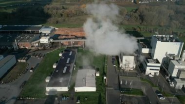 Kuzey Ren Vestfalya 'da 25 megawatt' lık elektrik çıkışı olan biyokütle enerji santrali..
