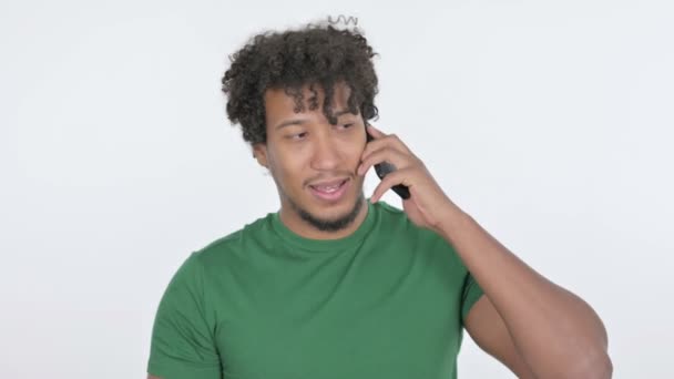Casual African Man Talking Phone White Background — Wideo stockowe