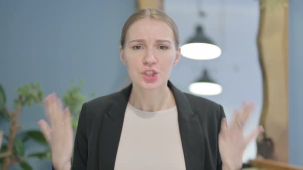 Distraught Young Businesswoman Talking Anger Stress — Stockvideo