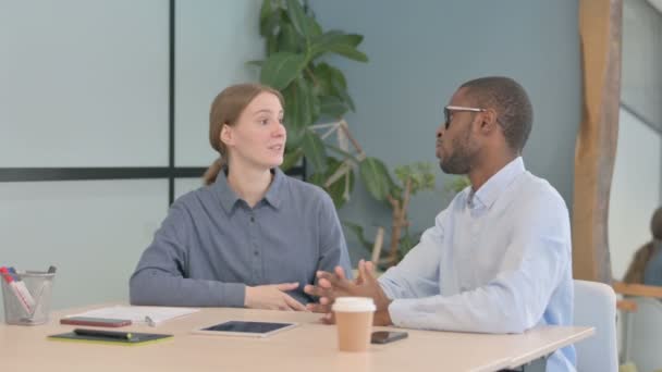 Young Business People Talking Office — Stock Video